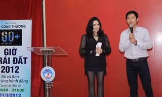 Thanh Lam diện đồ cá tính giao lưu cùng sinh viên