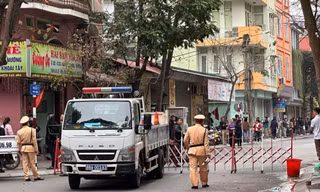 Công an dựng rào chắn đường vào khu vực nhà riêng của lãnh đạo tỉnh Vĩnh Phúc 