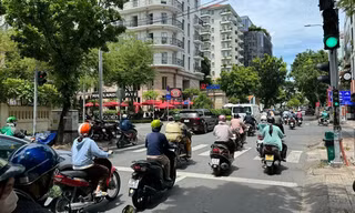Thí điểm bỏ đếm giây trên đèn tín hiệu giao thông ở TP HCM: Người muốn, người không