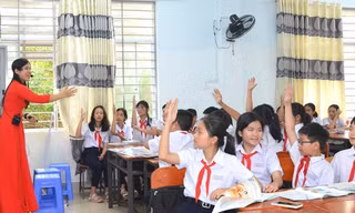 Tiền lương nhà giáo được ưu tiên xếp cao nhất