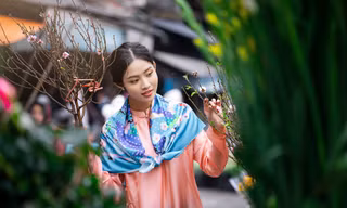 Rực rỡ sắc màu chợ hoa Xuân Hàng Lược