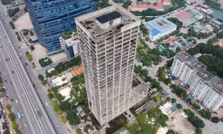 Hoang tàn tòa cao ốc nghìn tỷ 'đắp chiếu' trên đất vàng Hà Nội