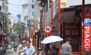Hai tuyến phố kiểu mẫu đầu tiên của Hà Nội nhếch nhác, xuống cấp trầm trọng sau 6 năm