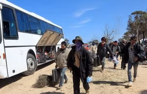 Hơn 1.000 lao động từ Libya về tới cảng Cái Lân