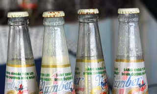 Niêm phong chai sữa đậu nành SOYA Number 1 vón cục