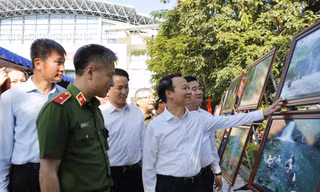 Thứ trưởng Bộ Công an dự ngày hội toàn dân bảo vệ an ninh tổ quốc tại Yên Bái