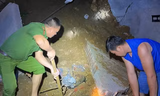 Yên Bái: Sạt lở làm sập tường nhà khiến bé gái tử vong