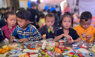 Trung thu với trẻ em vùng cao Yên Bái