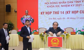 Lấy phiếu tín nhiệm các vị trí lãnh đạo chủ chốt tỉnh Yên Bái