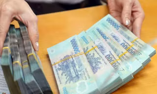 Nợ xấu xu hướng tăng, rủi ro liên thông từ bất động sản