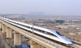 Đề nghị chọn xây dựng đường sắt tốc độ cao 250km/h 