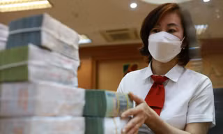 Ngân hàng Nhà nước áp biện pháp mạnh 'phanh' lãi suất đang tăng nóng 