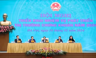 Chứng khoán là kênh huy động vốn không thể thiếu với doanh nghiệp