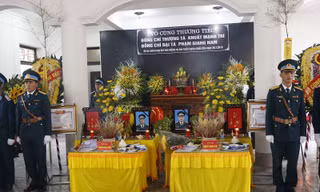 Xúc động lễ viếng hai phi công Trung đoàn 921