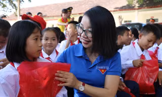 Có một tuổi trẻ thật đẹp vì được làm cán bộ Đoàn