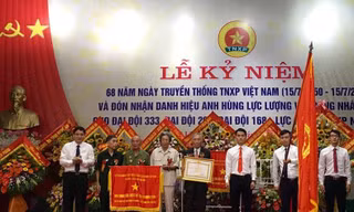 Ba đơn vị TNXP Nghệ An nhận danh hiệu Anh hùng LLVT Nhân dân