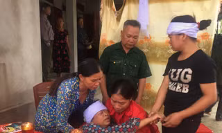 Xóm nghèo nơi 3 học sinh đuối nước tử vong buồn trĩu đại tang 