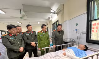 Nam thanh niên có nồng độ cồn, tông gãy chân tay thượng úy công an