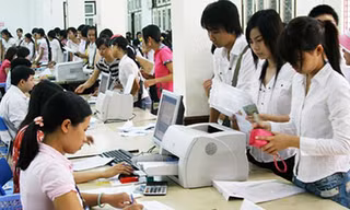 'Bẫy' học phí