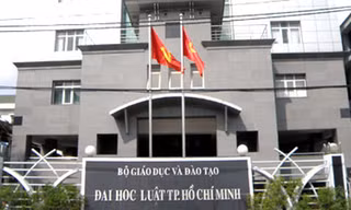 ĐH Luật TP.HCM hủy kì thi đánh giá năng lực