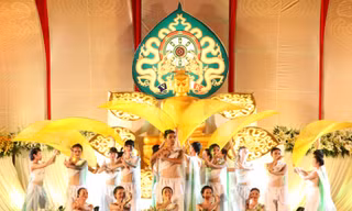 Đại lễ Vesak nhấn mạnh quyền được sống hòa bình