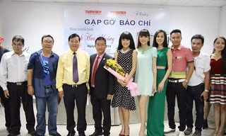 Ra mắt đoàn làm phim 'Tình hoa muống biển'