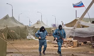Hình ảnh 'căng như dây đàn' ở cửa ngõ Crimea