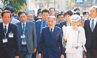 Nhà ngoại giao Nhật nhớ chuyện cất vó giữa phố Hà Nội 
