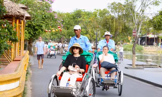 Nhiều địa phương ‘hái ra tiền’ từ du lịch