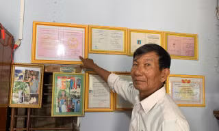 Lão nông 74 tuổi ấp ủ lấy bằng tiến sĩ