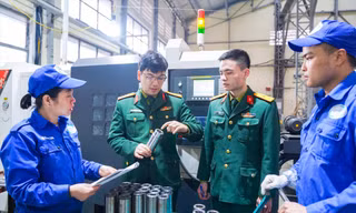 Bảo vệ Tổ quốc từ những sáng kiến