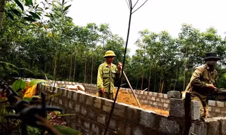 Giải phóng mặt bằng cao tốc Bắc - Nam: Ồ ạt xây dựng trái phép chờ đền bù