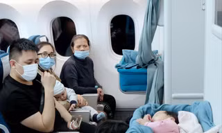 Thêm chuyến bay thứ 3 đón người Việt Nam tại Ukraine về nước