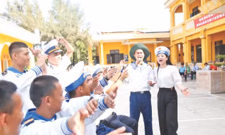 Gần lắm Trường Sa