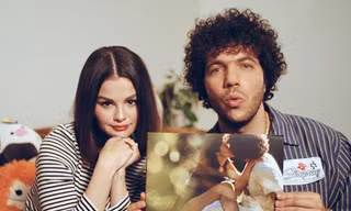 Album mới của Selena Gomez: Chuyện tình với hôn phu được đưa vào âm nhạc? 