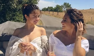 Selena Gomez gửi lời chúc mừng sinh nhật, động thái của bạn thân khiến fan vui lây