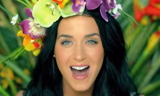 Katy Perry tạo nên kỷ lục mới với 2 MV cán mốc 4 tỷ lượt xem trên YouTube
