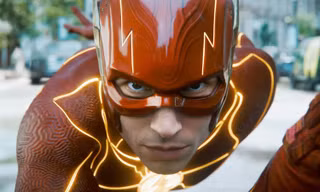 The Flash: Câu chuyện đầy tính nhân văn về bài học buông bỏ chấp niệm quá khứ