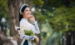 Hoa hậu Ngọc Hân chung tay lập cây ATM gạo