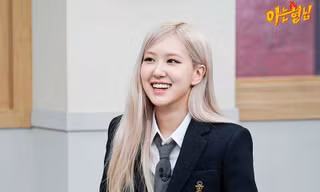 Chỉ một chi tiết này cũng chứng tỏ Rosé (BLACKPINK) đúng chuẩn “bạn nhà người ta”