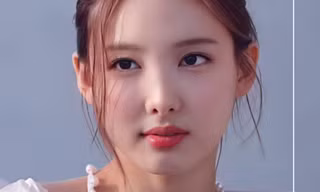 Thêm một nữ idol khiến netizen công nhận: Thay đổi dáng lông mày tạo nên phép màu cho khuôn mặt