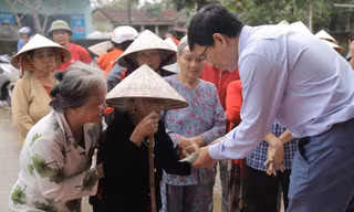 Nặng tình nhân ái của tập thể cán bộ nhân viên MED GROUP vì khúc ruột miền Trung