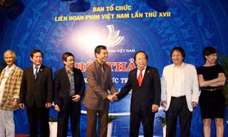 Cuộc góp tiền không có trong kịch bản