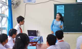 Chuyện cảm động về những người thầy bám trường 'gieo chữ' ở vùng sâu