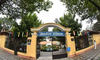 Xôn xao khoản thu tiền nghỉ trưa ở Trường THPT Marie Curie 