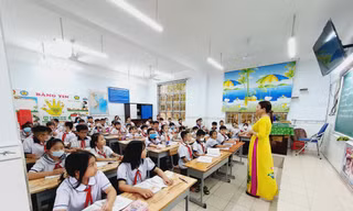 TPHCM: Nhiều quận, huyện không còn đất “sạch” xây trường, chỉ tiêu 300 phòng học/10.000 dân khó đạt