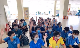 Nhiều trường tiếp tục cho sinh viên nghỉ học mà chưa hẹn ngày quay trở lại