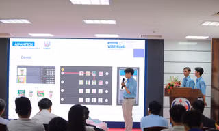 Hệ thống quản lý sức khỏe cho người cao tuổi giành quán quân Cuộc thi Phát triển Ứng dụng sinh viên