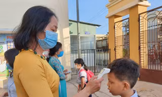Học sinh ở TPHCM vẫn học trực tuyến là chủ yếu 
