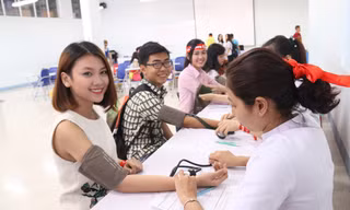 Sinh viên Văn Hiến háo hức đăng ký tham gia Chủ nhật Đỏ 2018